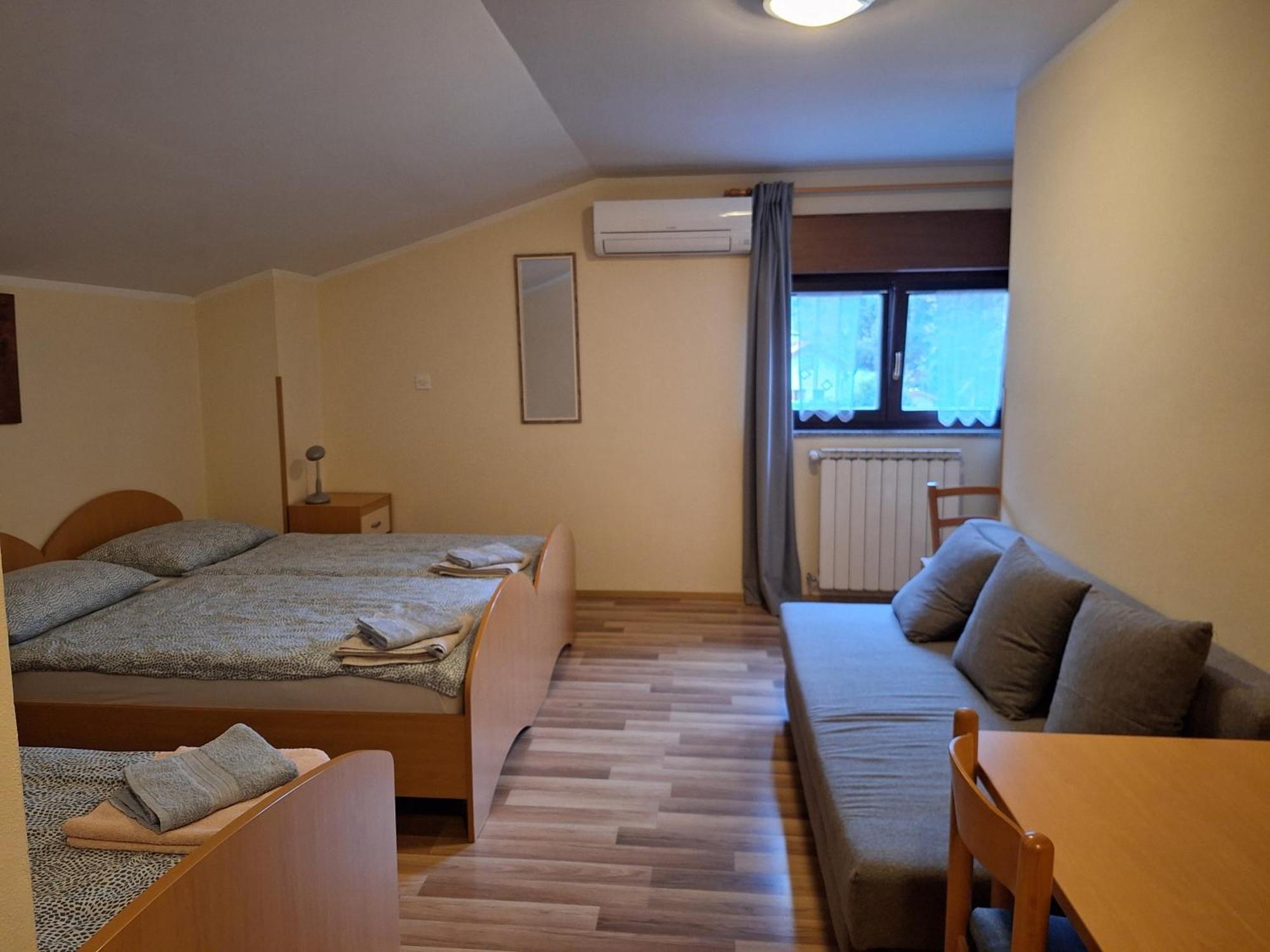 Rooms Pri Lovrizu Kobarid Εξωτερικό φωτογραφία